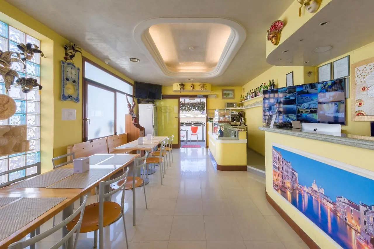 B&B New Aurora Venice Marghera Bed & Breakfast